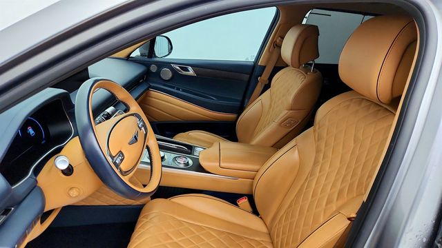 2024 Genesis GV80 3.5T AWD with Advanced & Prestige Packages - 22978772 - 22