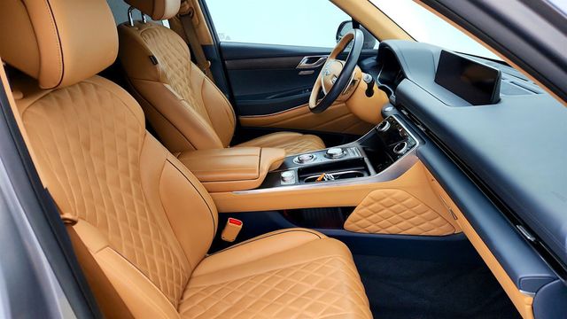 2024 Genesis GV80 3.5T AWD with Advanced & Prestige Packages - 22978772 - 26