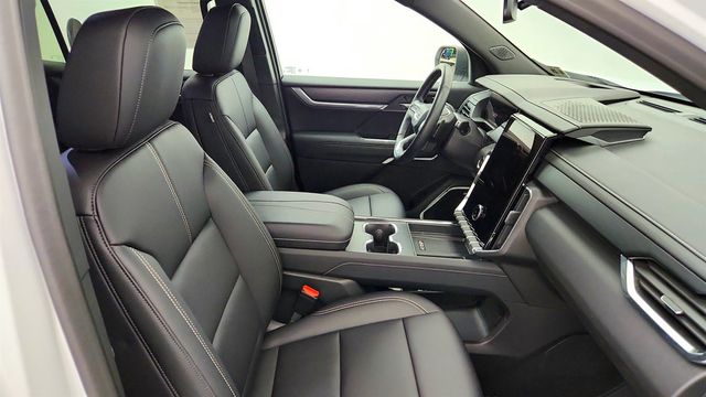 2024 GMC Acadia AWD 4dr Elevation w/ Luxury Package - 23069427 - 22