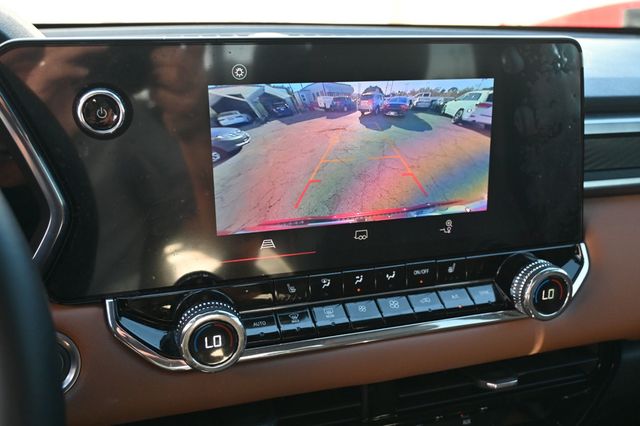 2024 GMC Canyon 4WD Crew Cab AT4 - 22971442 - 11