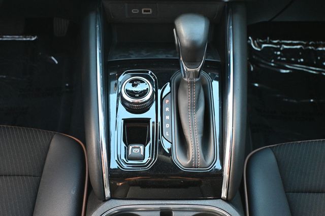 2024 GMC Canyon 4WD Crew Cab AT4 - 22971442 - 12