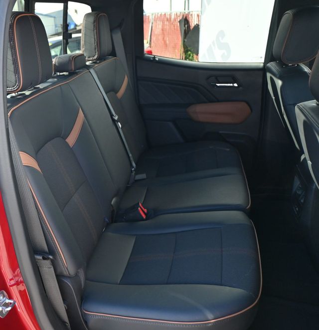 2024 GMC Canyon 4WD Crew Cab AT4 - 22971442 - 16