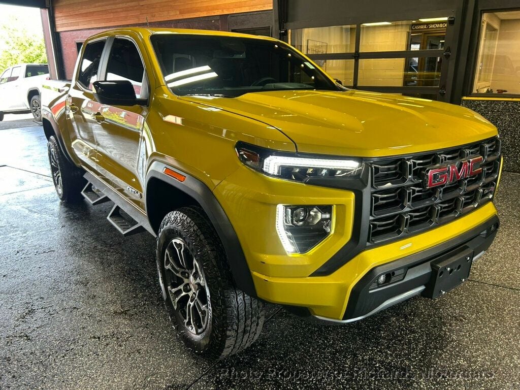 2024 GMC Canyon 4WD Crew Cab AT4 - 23045471 - 6