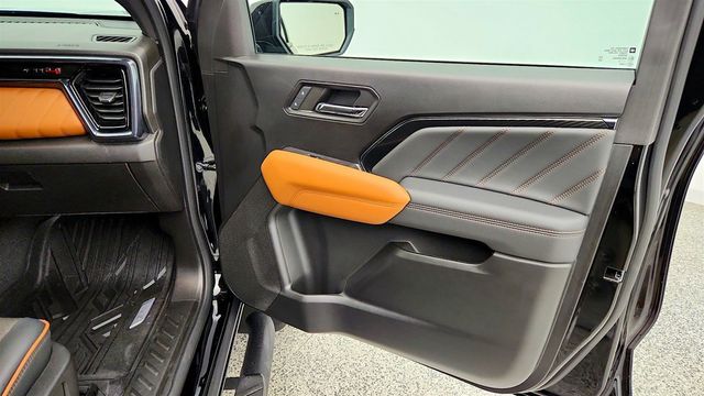 2024 GMC Canyon 4WD Crew Cab AT4 w/ Technology Plus Pkg - 23081809 - 25