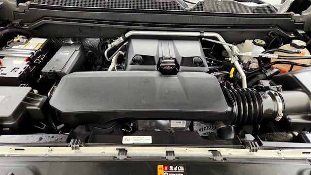 2024 GMC Canyon 4WD Crew Cab AT4 w/ Technology Plus Pkg - 23081809 - 26