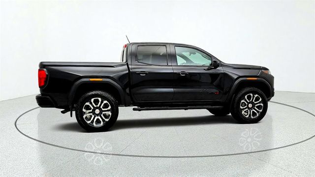 2024 GMC Canyon 4WD Crew Cab AT4 w/ Technology Plus Pkg - 23081809 - 3