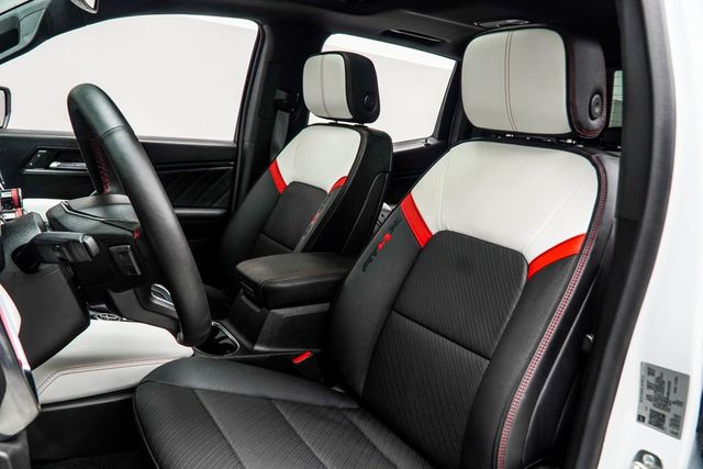 2024 GMC Canyon 4WD Crew Cab AT4X - 22961431 - 34