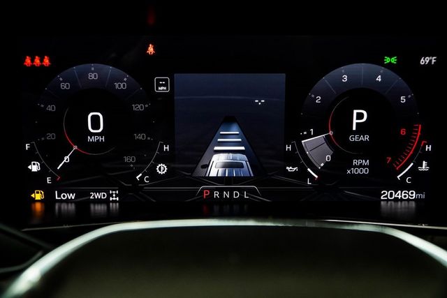 2024 GMC Canyon 4WD Crew Cab Denali - 22942830 - 34