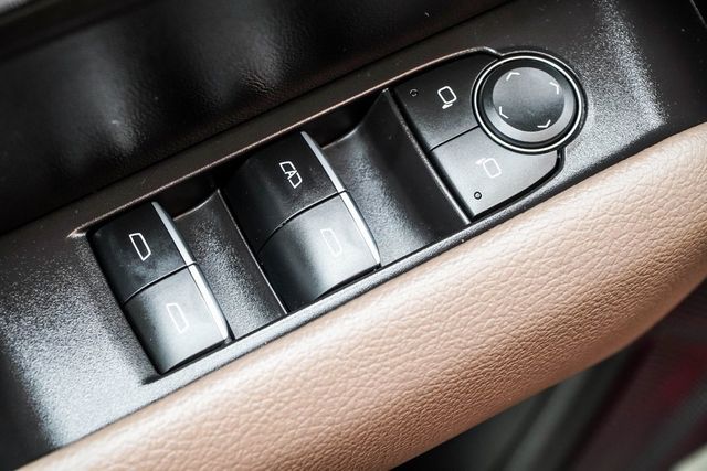 2024 GMC Canyon 4WD Crew Cab Denali - 22942830 - 46