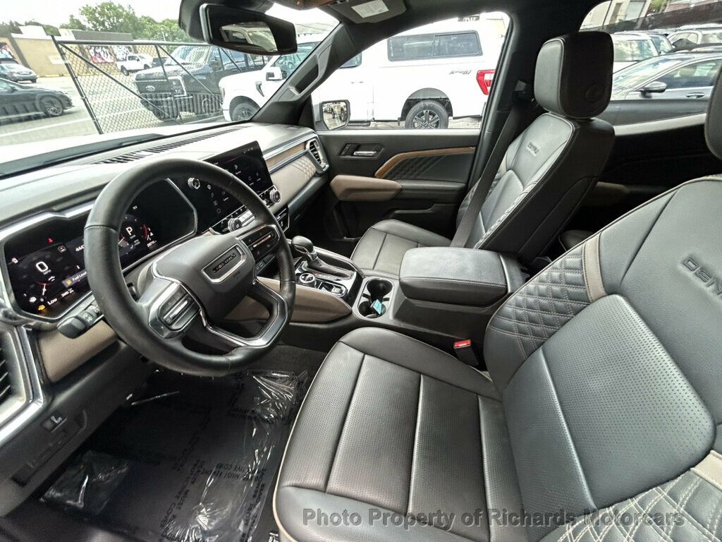 2024 GMC Canyon 4WD Crew Cab Denali - 23051623 - 13