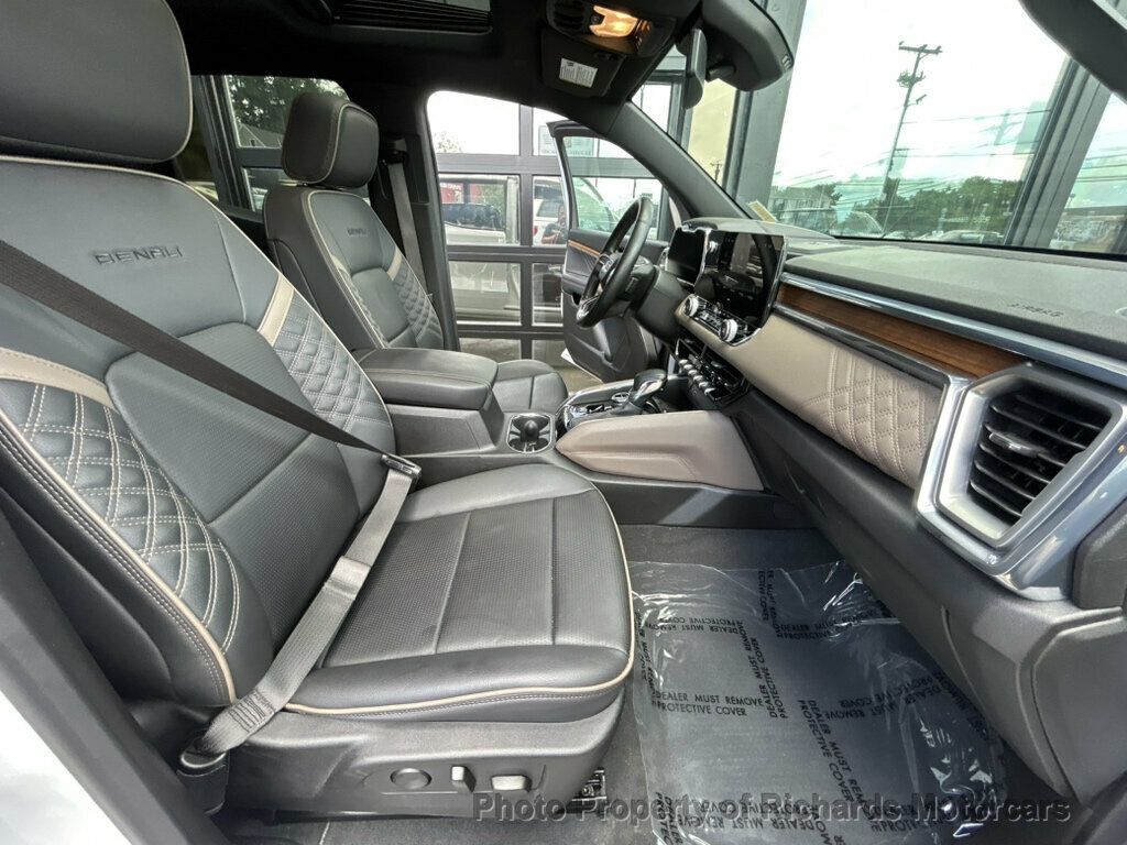 2024 GMC Canyon 4WD Crew Cab Denali - 23051623 - 23