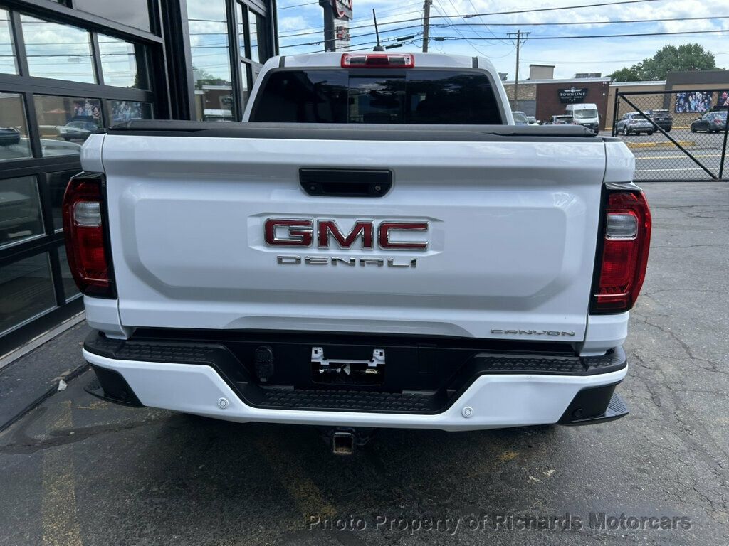 2024 GMC Canyon 4WD Crew Cab Denali - 23051623 - 2