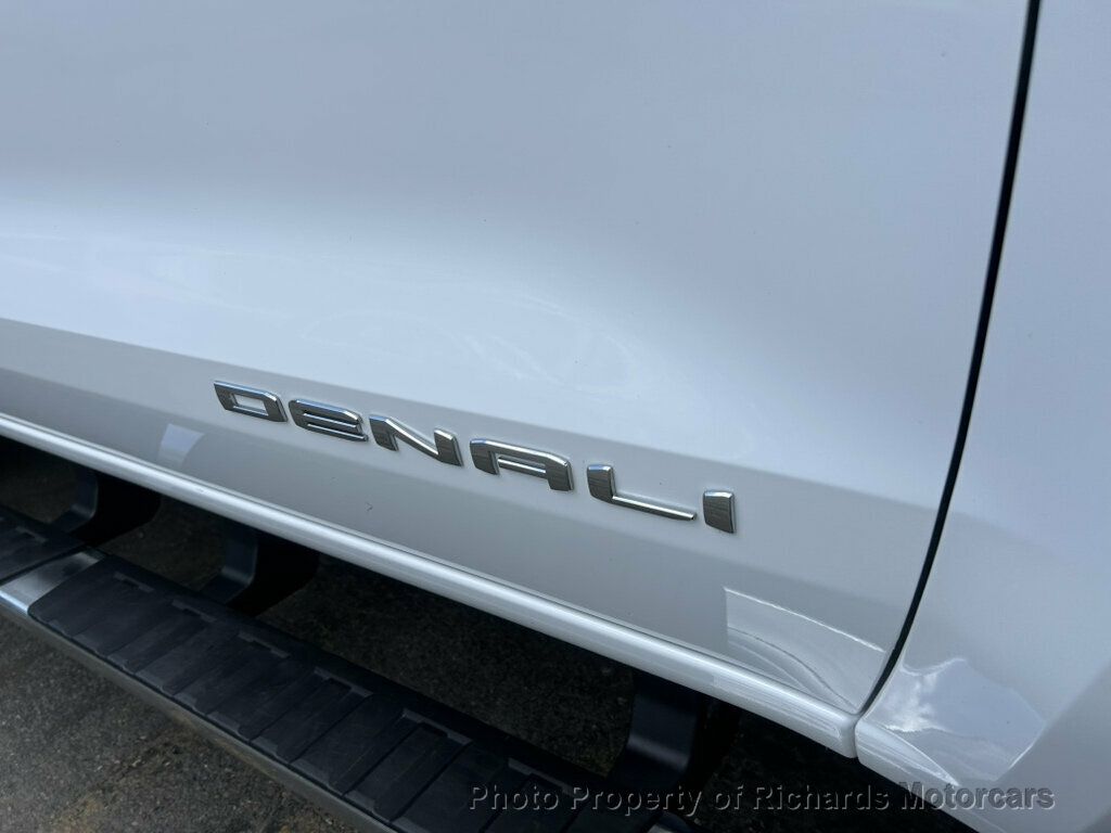 2024 GMC Canyon 4WD Crew Cab Denali - 23051623 - 7