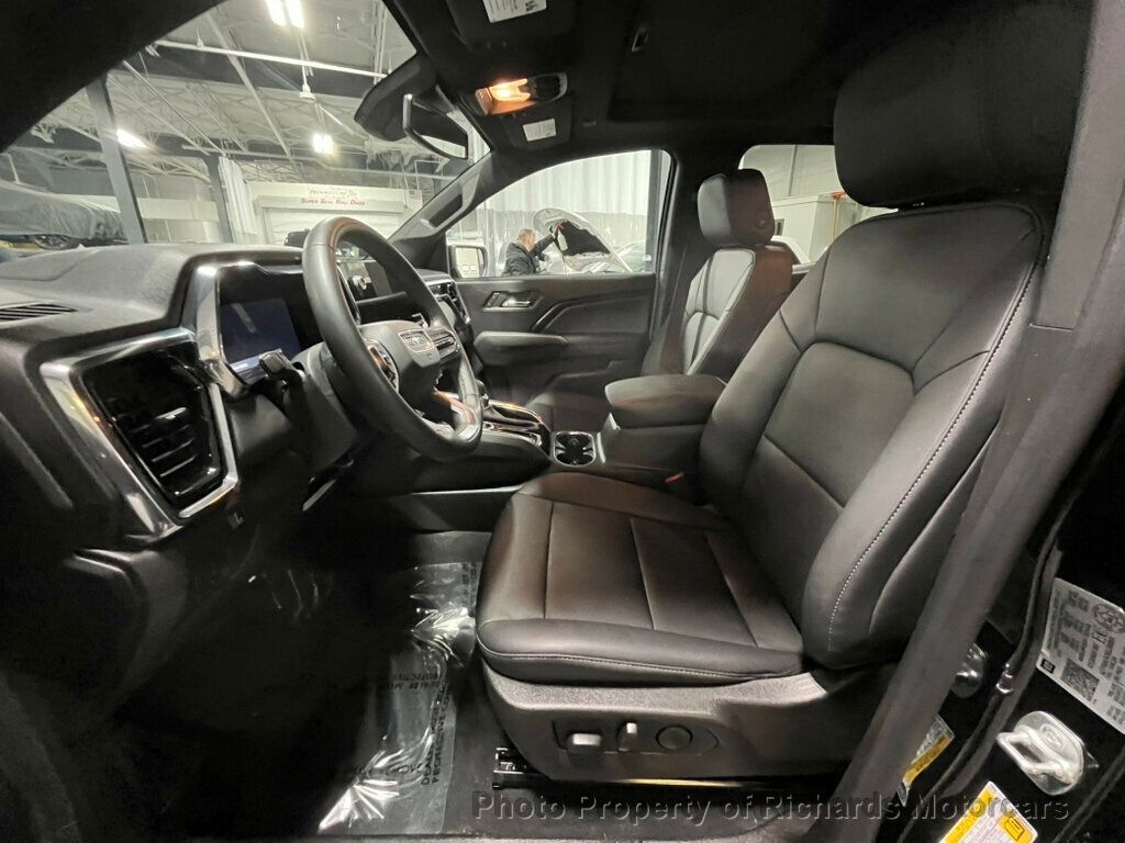 2024 GMC Canyon 4WD Crew Cab Elevation - 22959764 - 13