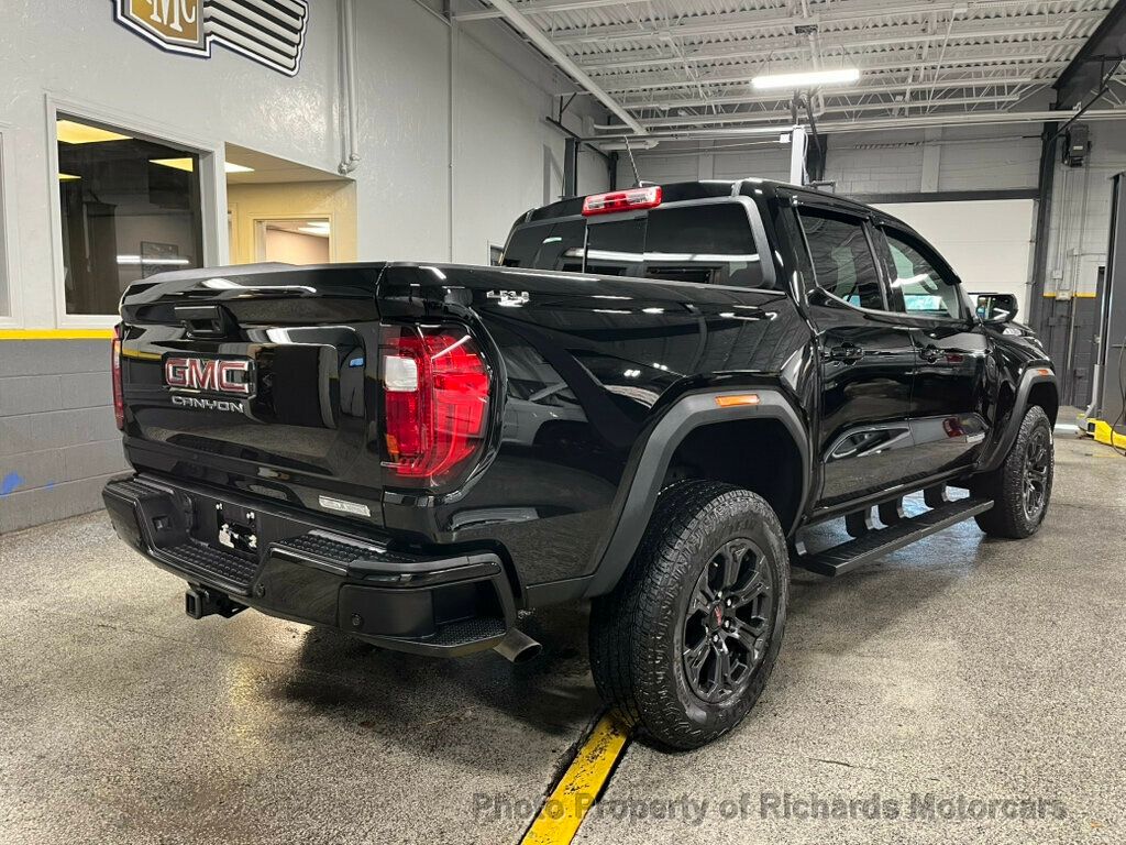 2024 GMC Canyon 4WD Crew Cab Elevation - 22959764 - 2