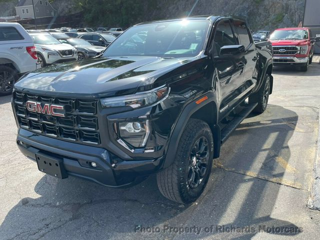 2024 GMC Canyon Elevation 4WD Crew Cab Short Box's photo