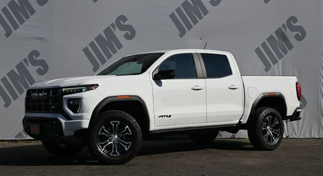 2024 GMC Canyon 4X4 Crew Cab AT4 - 23000933 - 0