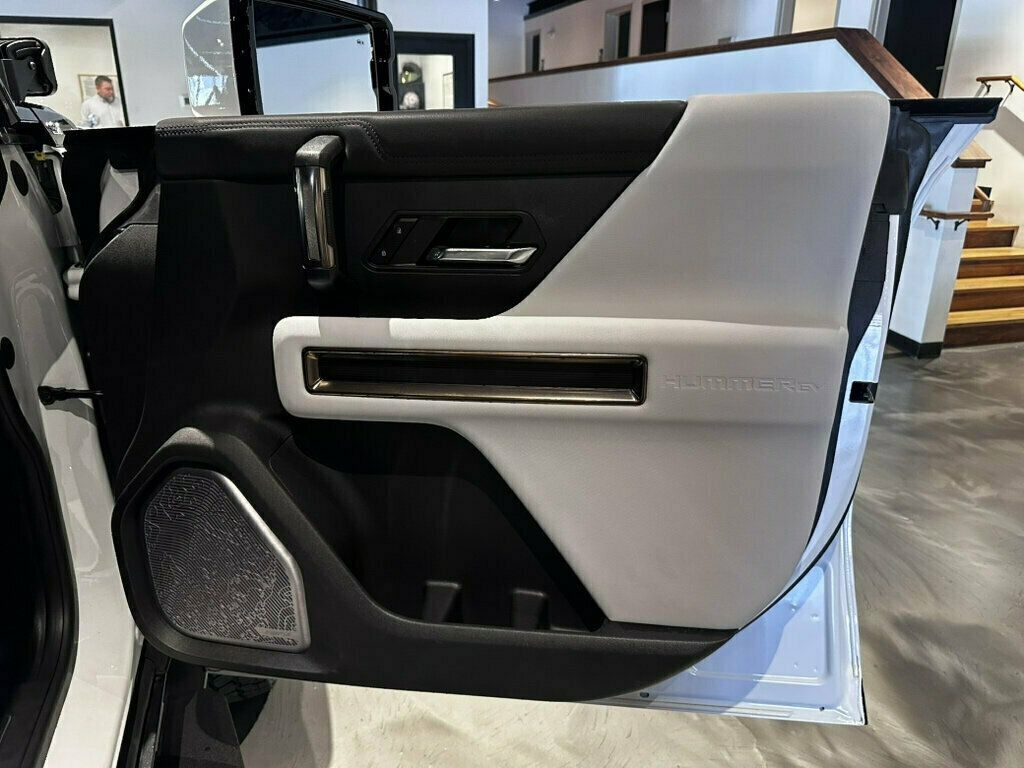2024 GMC HUMMER EV Pickup 3X/24ModuleUltiumBattery/PowerTonneauCover/IlluminationPkg/NAV - 23054460 - 31
