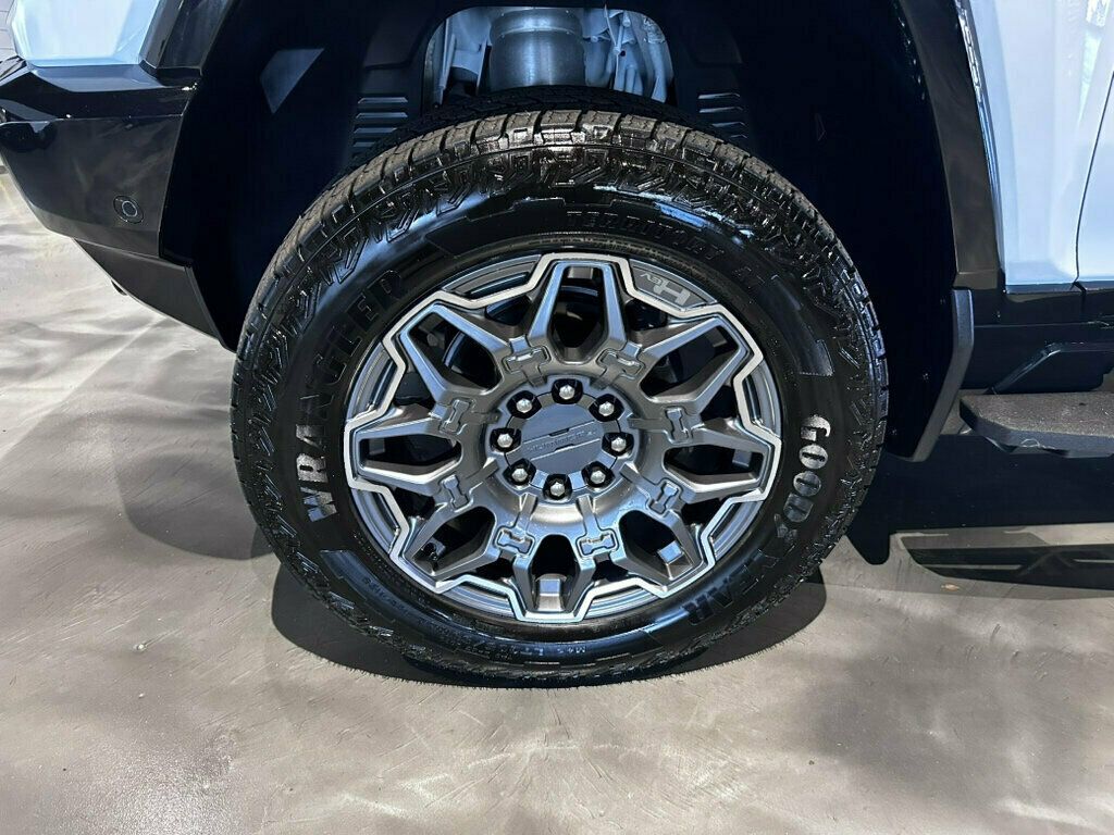 2024 GMC HUMMER EV Pickup 3X/24ModuleUltiumBattery/PowerTonneauCover/IlluminationPkg/NAV - 23054460 - 8