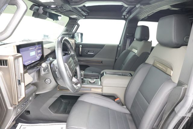 2024 GMC HUMMER EV Pickup e4WD Crew Cab 2X with Extreme Off-Road, Readiness & Illumination - 22953592 - 18