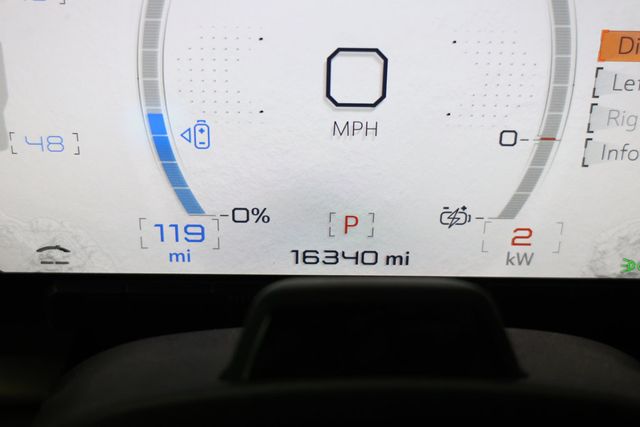 2024 GMC HUMMER EV Pickup e4WD Crew Cab 2X with Illumination & Sport Packages - 22961368 - 12