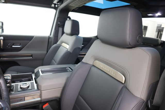 2024 GMC HUMMER EV Pickup e4WD Crew Cab 3X Omega Edition w/ 24-Mod. Battery, 381-Mi Range - 22946760 - 22