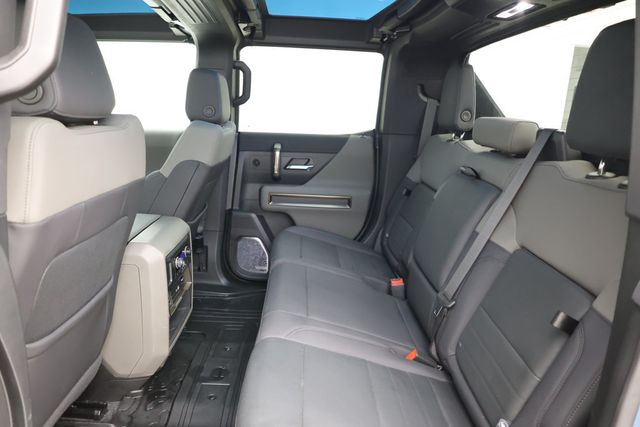 2024 GMC HUMMER EV Pickup e4WD Crew Cab 3X Omega Edition w/ 24-Mod. Battery, 381-Mi Range - 22946760 - 23