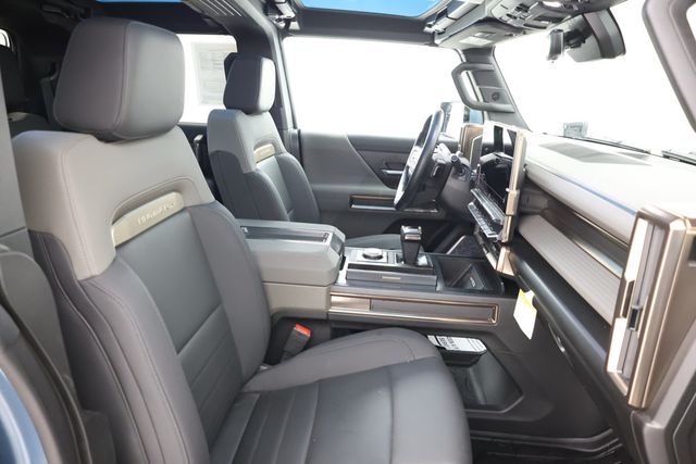 2024 GMC HUMMER EV Pickup e4WD Crew Cab 3X Omega Edition w/ 24-Mod. Battery, 381-Mi Range - 22946760 - 27