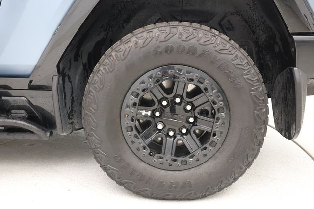 2024 GMC HUMMER EV Pickup e4WD Crew Cab 3X Omega Edition w/ 24-Mod. Battery, 381-Mi Range - 22946760 - 6