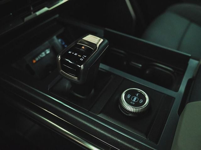 2024 GMC Hummer EV SUV 2X - 23051142 - 28
