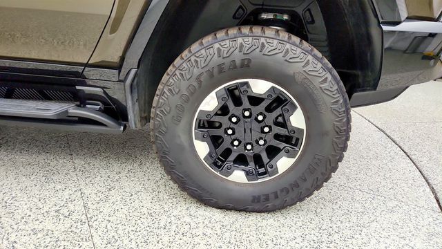 2024 GMC HUMMER EV SUV e4WD 4dr 3X w/ Extreme Off-Road Pkg - 23081760 - 8