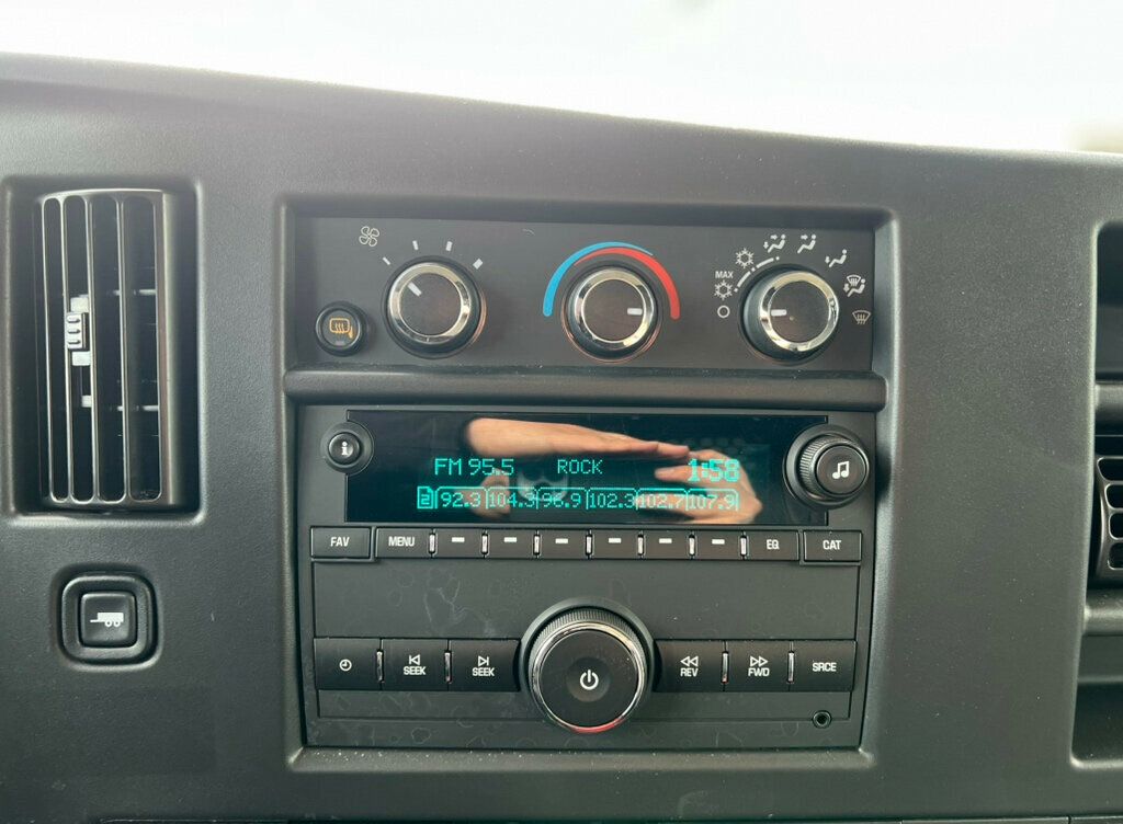 2024 GMC Savana Cargo Van RWD 2500 135" - 22981742 - 17