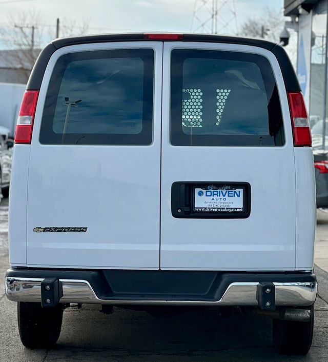 2024 GMC Savana Cargo Van RWD 2500 135" - 22981742 - 26