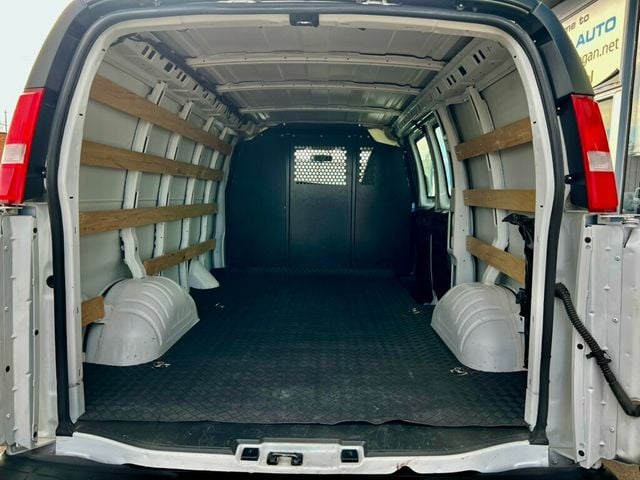 2024 GMC Savana Cargo Van RWD 2500 135" - 22981742 - 6