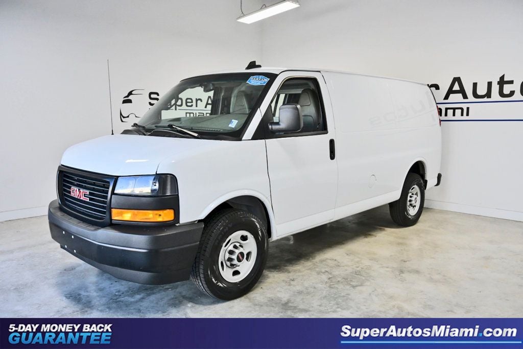 2024 GMC Savana Cargo Van RWD 2500 135" - 23028793 | Video 1