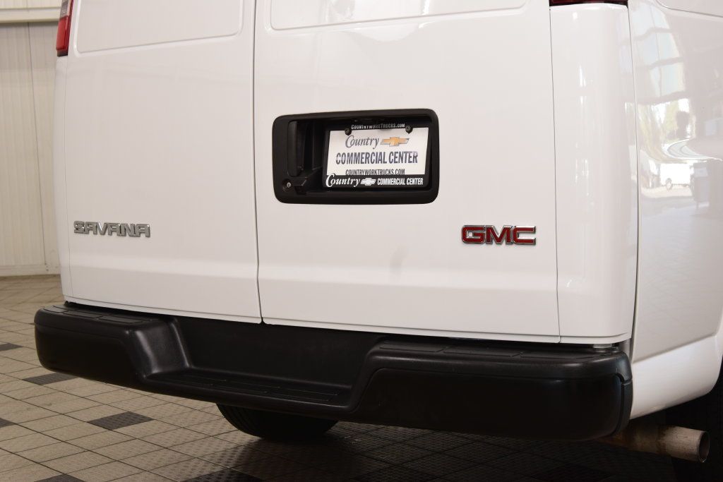 2024 GMC Savana Cargo Van SAVANA 2500 CARGO * 6.6 V8 * BIN PKG * 1 OWNER * LIKE NEW - 23085460 - 10
