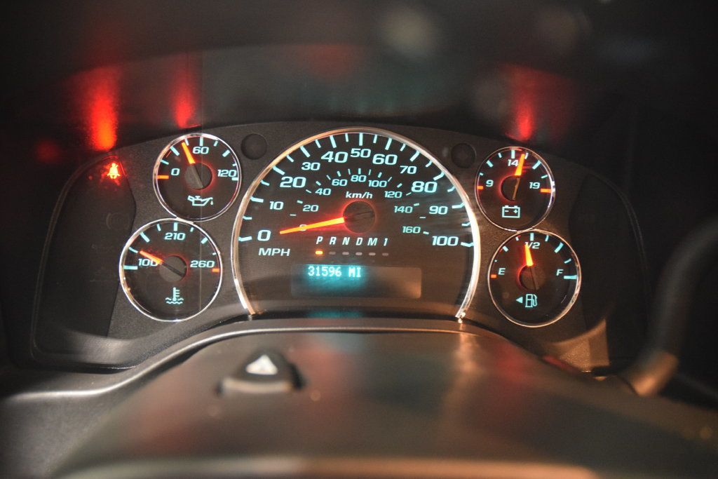 2024 GMC Savana Cargo Van SAVANA 2500 CARGO * 6.6 V8 * BIN PKG * 1 OWNER * LIKE NEW - 23085460 - 34