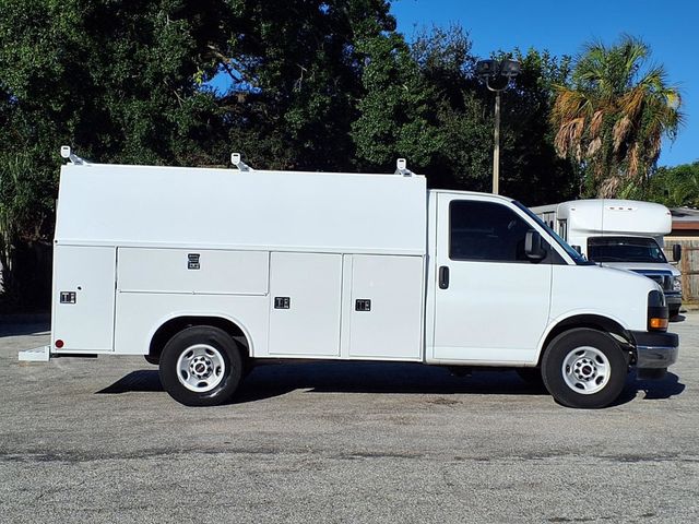 2024 GMC Savana Commercial Cutaway 3500 Van 139" - 23096341 - 1