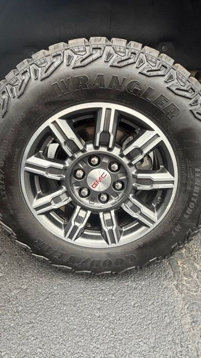 2024 GMC Sierra 1500 4WD Crew Cab 147" AT4 - 23019410 - 17
