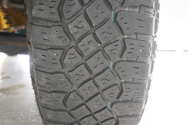 2024 GMC Sierra 1500 4WD Crew Cab 147" AT4X - 23037329 - 36