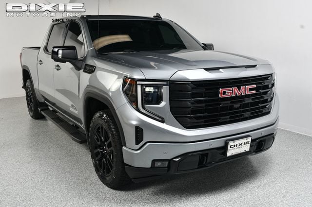 2024 GMC Sierra 4WD Crew Cab Standard Box Elevation's photo
