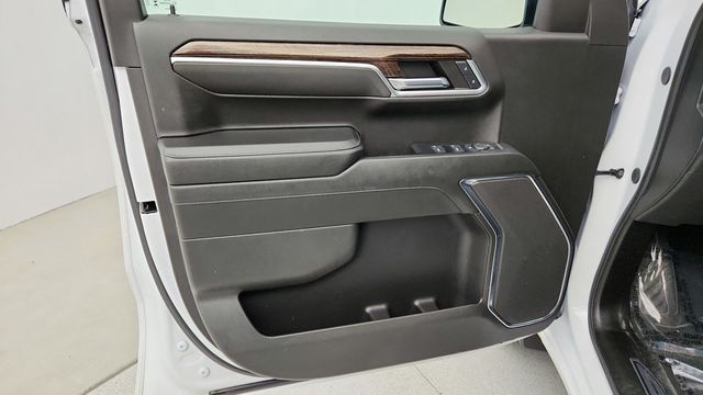 2024 GMC Sierra 1500 4WD Crew Cab 147'' Elevation w/3SB, Preferred Package & 5.3L V8 - 22949759 - 9