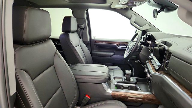 2024 GMC Sierra 1500 4WD Crew Cab 147'' Elevation w/3SB, Premium Pkg & 5.3L V8 - 23041598 - 20