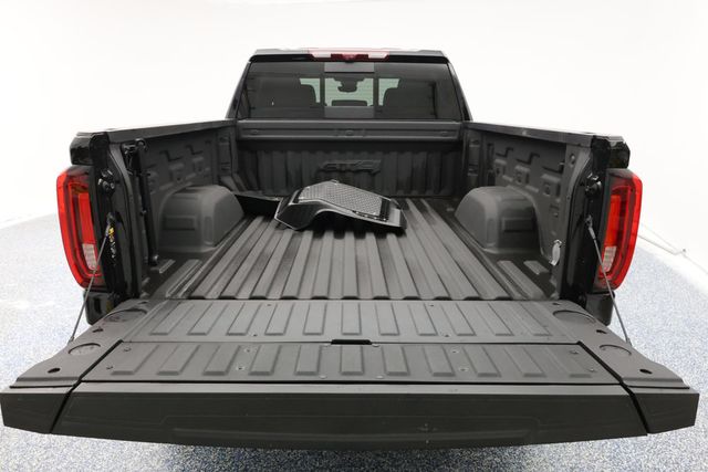 2024 GMC Sierra 1500 4WD Crew Cab 157'' AT4 with Technology Pkg & 6.2L V8 Engine - 22937500 - 17