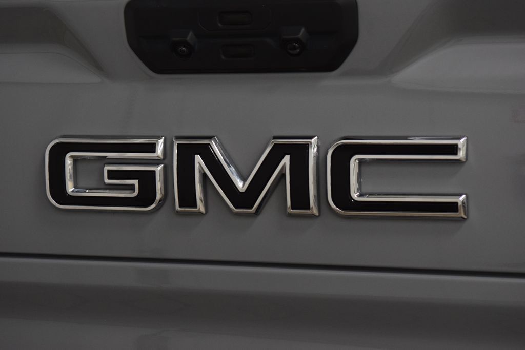 2024 GMC Sierra 1500 AT4 Premium w/ Technology Package Lifted - 23050605 - 21
