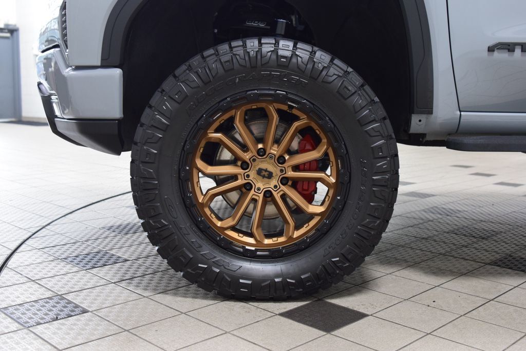 2024 GMC Sierra 1500 AT4 Premium w/ Technology Package Lifted - 23050605 - 26