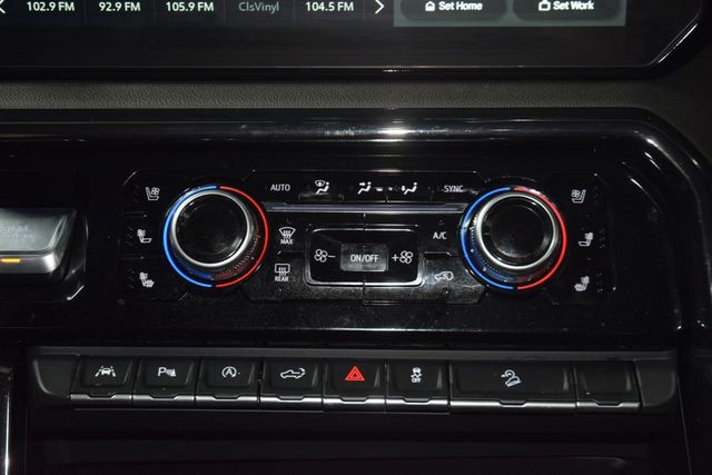 2024 GMC Sierra 1500 AT4 Premium w/ Technology Package Lifted - 23050605 - 31