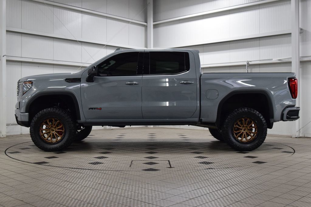2024 GMC Sierra 1500 AT4 Premium w/ Technology Package Lifted - 23050605 - 3