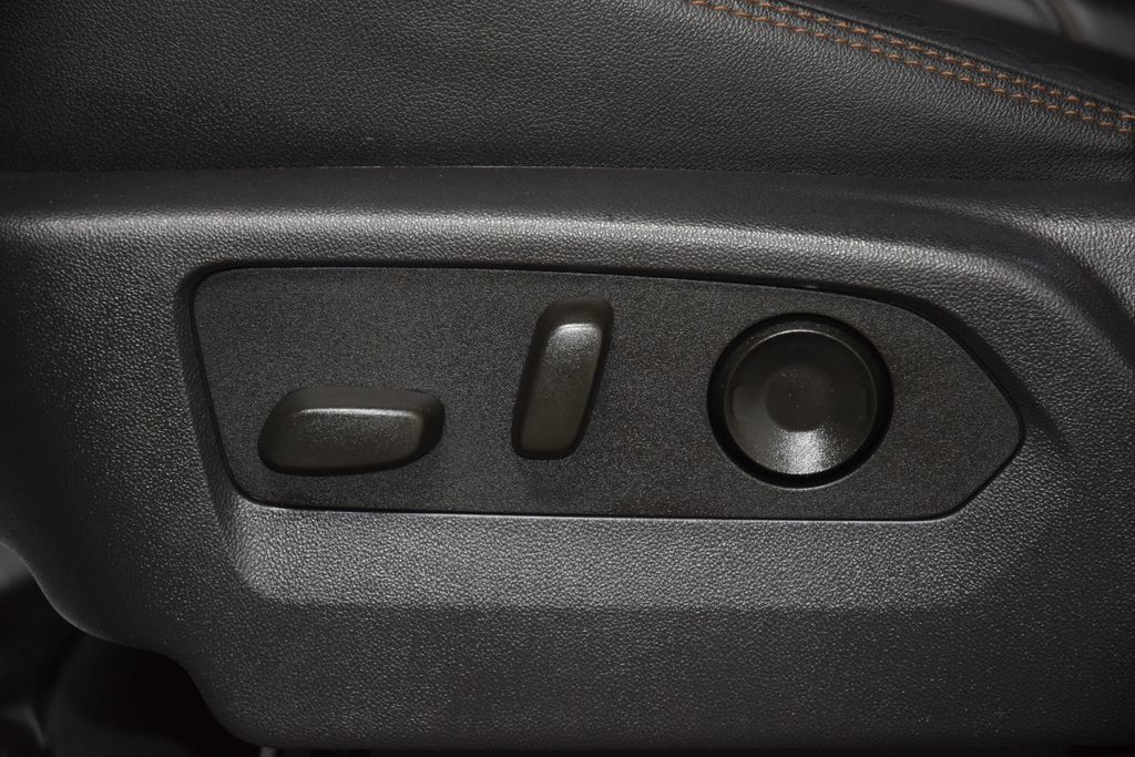 2024 GMC Sierra 1500 AT4 Premium w/ Technology Package Lifted - 23050605 - 40