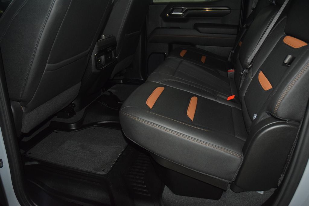 2024 GMC Sierra 1500 AT4 Premium w/ Technology Package Lifted - 23050605 - 42